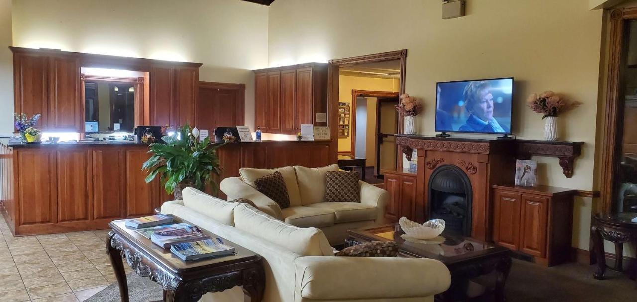 Americas Best Value Inn Chippewa Falls Εξωτερικό φωτογραφία
