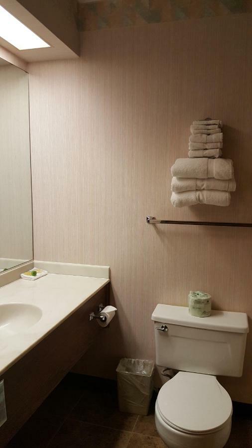 Americas Best Value Inn Chippewa Falls Εξωτερικό φωτογραφία