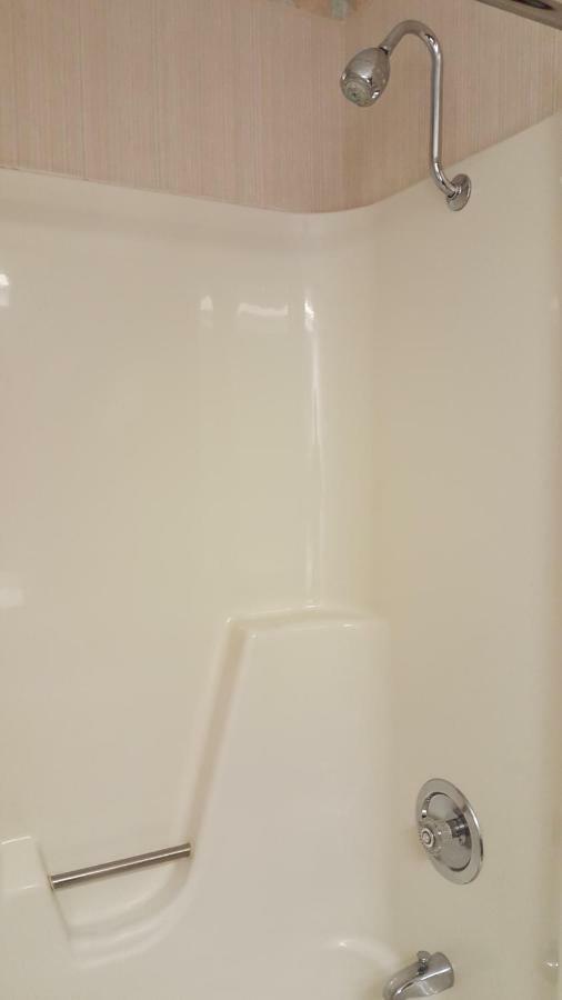 Americas Best Value Inn Chippewa Falls Εξωτερικό φωτογραφία