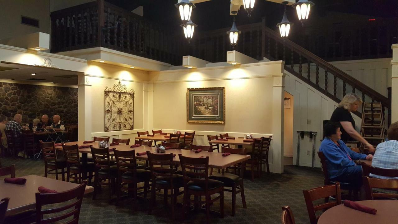 Americas Best Value Inn Chippewa Falls Εξωτερικό φωτογραφία