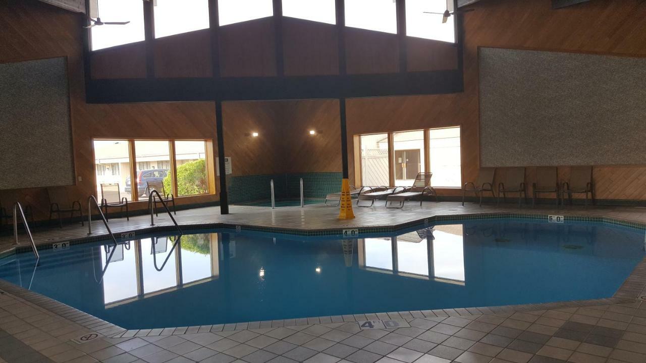 Americas Best Value Inn Chippewa Falls Εξωτερικό φωτογραφία
